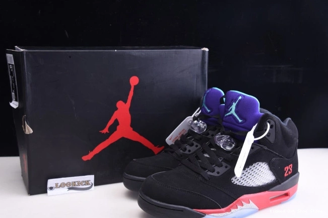 Kick Theory 3 Top Jordan Air CZ1786-001 5 0811